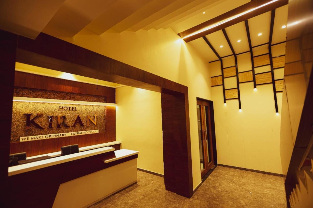 Hotel Kiran Miraj Exterior photo
